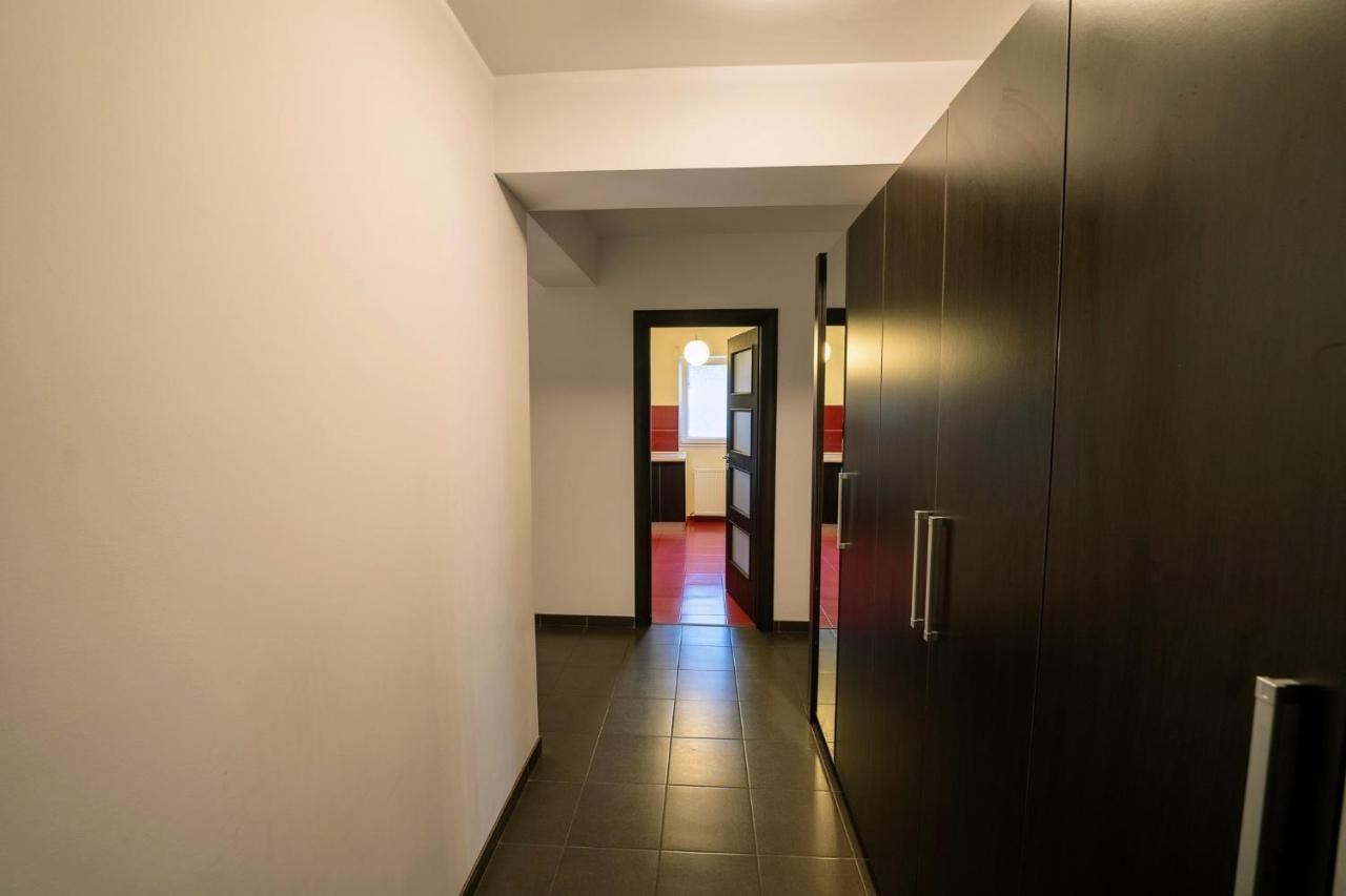 Quiet 3-Room Apt - 2 Parking Spaces - 5 Min Bus Floreşti Exteriör bild