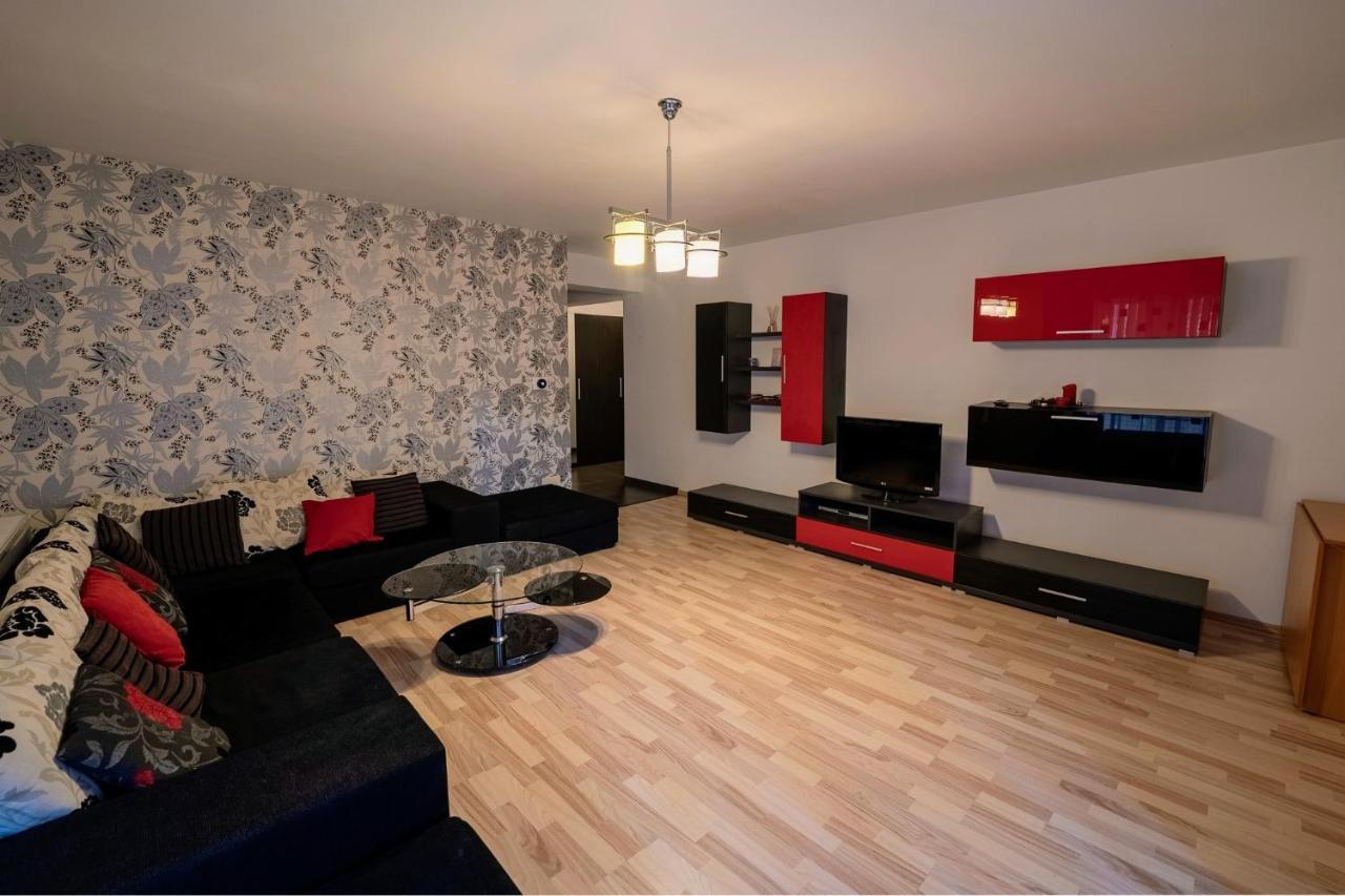 Quiet 3-Room Apt - 2 Parking Spaces - 5 Min Bus Floreşti Exteriör bild